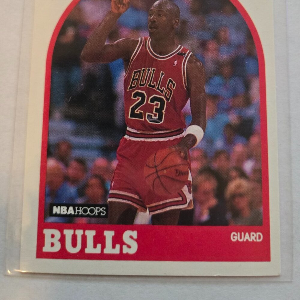 1989-90 NBA Hoops Basketball Michael Jordan #200 HOF Chicago Bulls - Picture 3 of 5